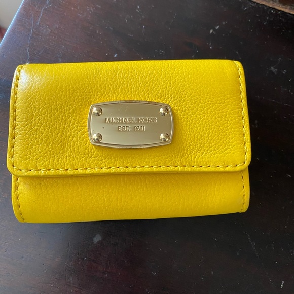 Michael Kors Handbags - Michael Kors Wallet
